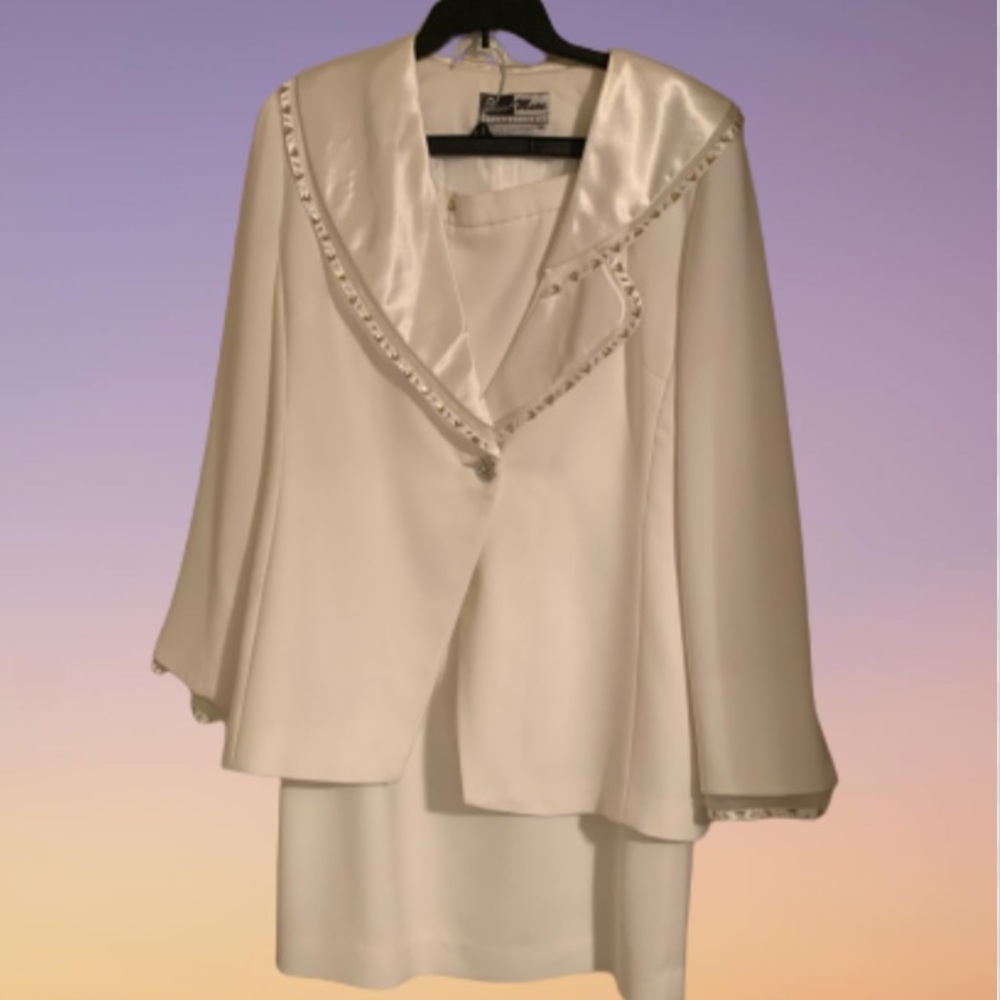 Women’s 2 piece suit